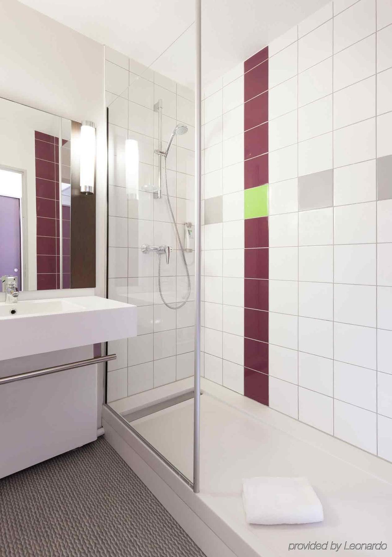 Ibis Styles Beaune Centre Bagian luar foto